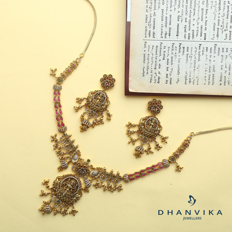 Aahana Antique Necklace Set