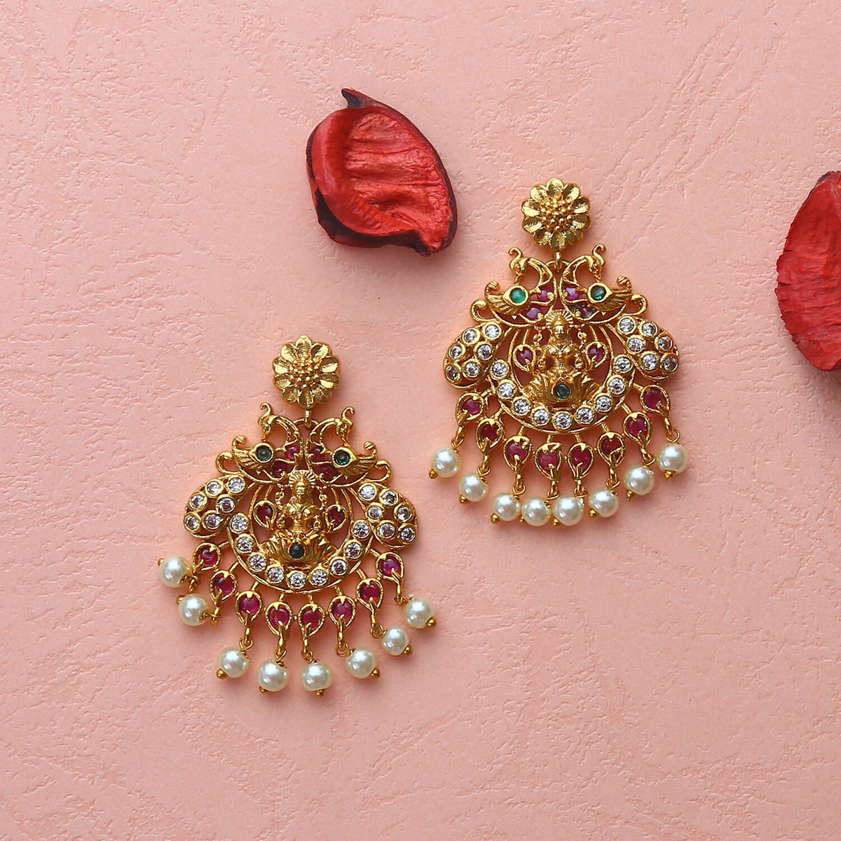 Tanvika Antique Pendant Set